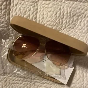 NWT Chloe Romie 59mm Aviator Sunglasses Chloe | Accessories | Chloe 59mm Romie Aviator Sunglasses  main image 3
